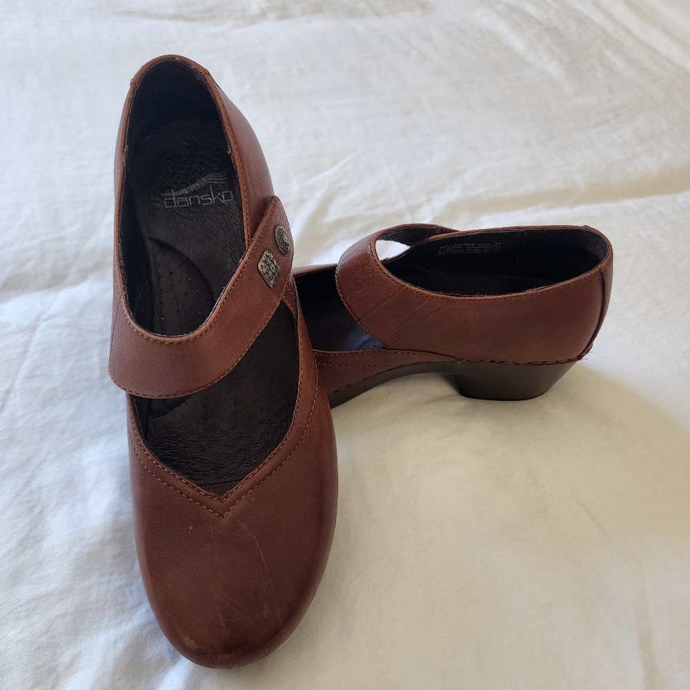 Dansko Tandy Women Cordovan Burnished Full Grain Mary Jane Shoe